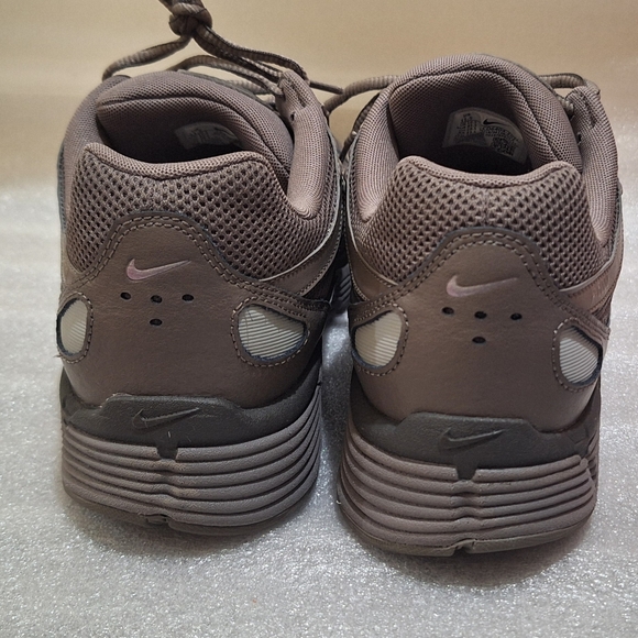 Nike P-6000 Men's Cave Stone Athletic Shoes - Picture 4 of 7